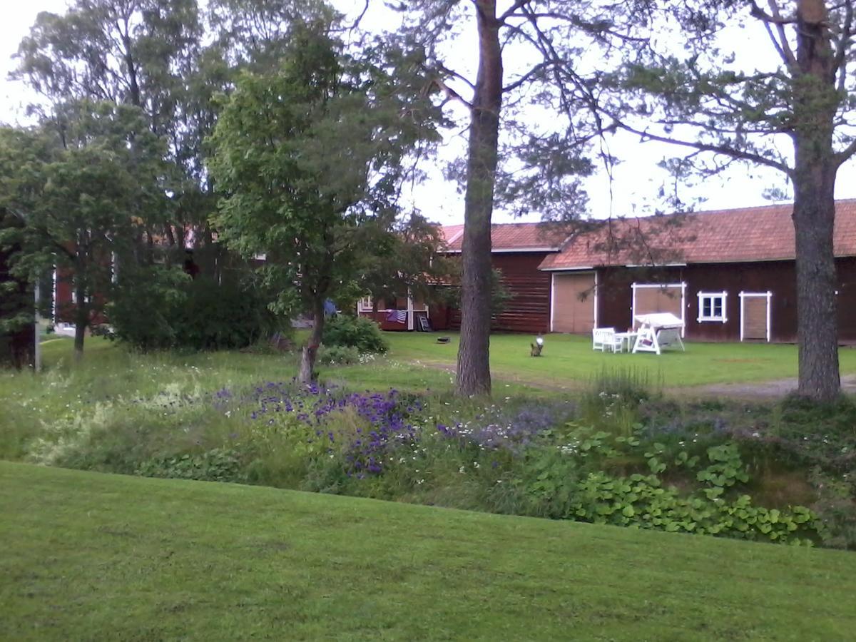 Draenggardens Stuga Pa Genuin Raettviksgard Boda  Extérieur photo