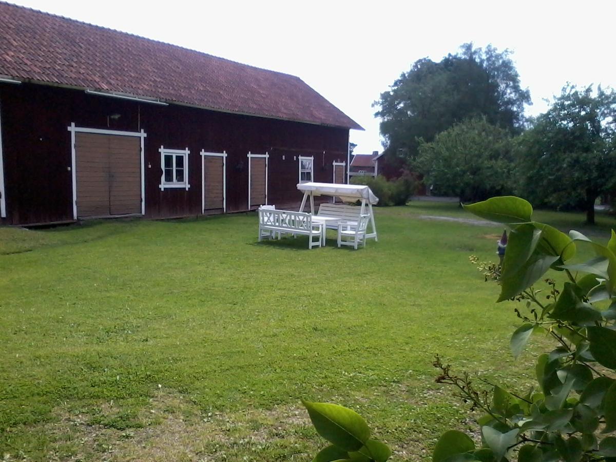 Draenggardens Stuga Pa Genuin Raettviksgard Boda  Extérieur photo